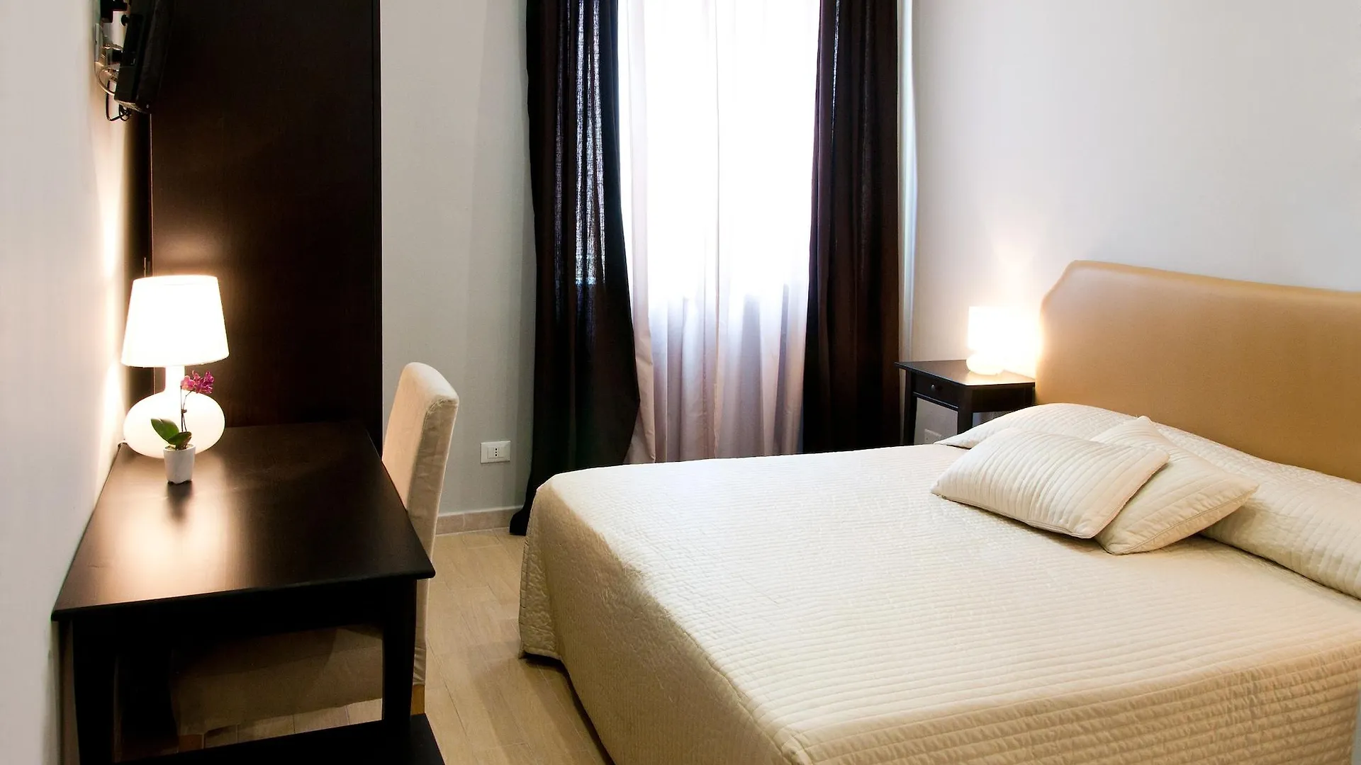 Opera Bed & Breakfast Palermo 3*,